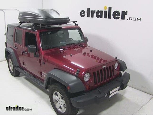 Thule Pulse Large Rooftop Cargo Box Review - 2011 Jeep Wrangler Video |  etrailer.com