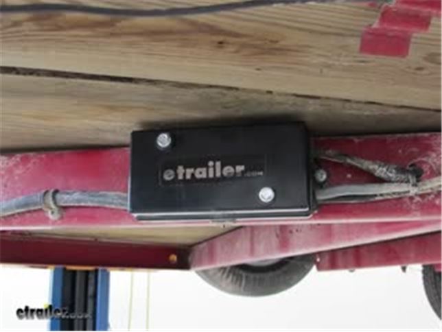 WHRZT! GPS Trailer Tracking Device - Junction Box Review Video etrailer.com