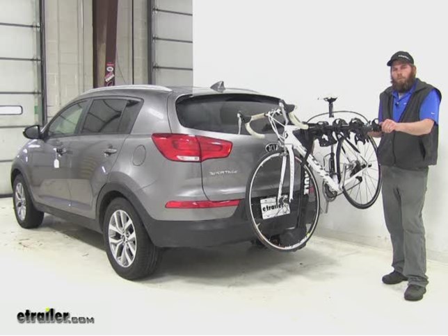 Thule Hitch Bike Racks Review - 2015 Kia Sportage Video | etrailer.com