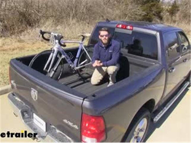 Thule Insta-Gater Pro Truck Bed Bike Rack Review Video | etrailer.com