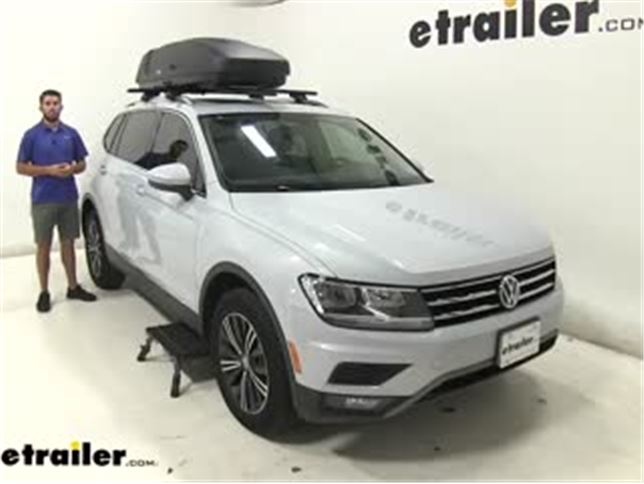 Thule Roof Box Review - 2018 Volkswagen Tiguan Video | etrailer.com