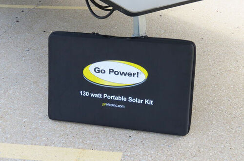 Go Power Portable Solar Panel with Digital Solar Controller - 200 Watt Solar  Panel Go Power RV Solar Panels 34282610
