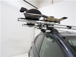 Thule SnowPack Extender Ski and Snowboard Carrier - Slide Out - 6 Pairs of  Skis or 4 Boards - Silver Thule Ski and Snowboard Racks TH7325